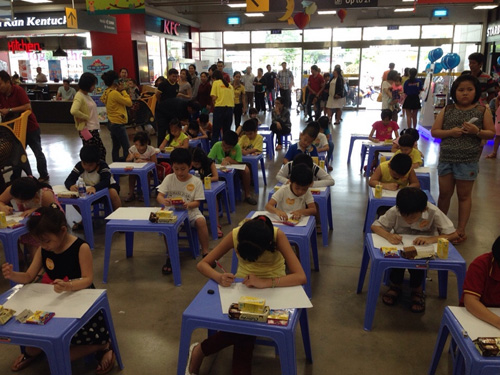 Thiên Long triển khai nhiều hoạt động hỗ trợ bán hàng Thiên Long triển khai nhiều hoạt động hỗ trợ bán hàng