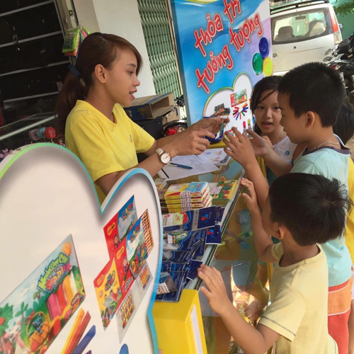 Thiên Long triển khai nhiều hoạt động hỗ trợ bán hàng Thiên Long triển khai nhiều hoạt động hỗ trợ bán hàng